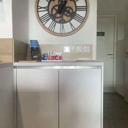 Apartment Q&r Renting - Design Modernes Et Luxueuses- Confort Parking Ac