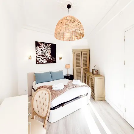 Apartment #12 Staywizus - 1bdr Joffre, 5min From Old Town Ac & Wifi Nice