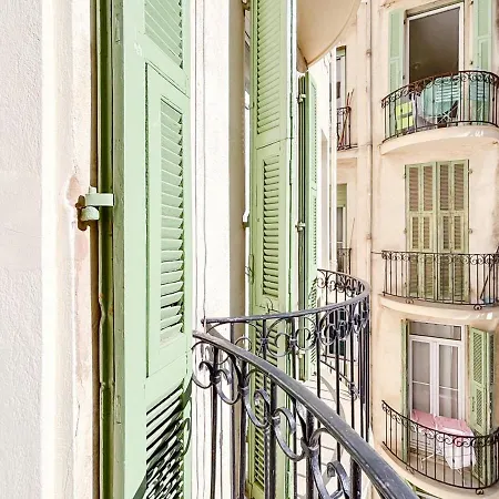 Apartment #12 Staywizus - 1bdr Joffre, 5min From Old Town Ac & Wifi Nice