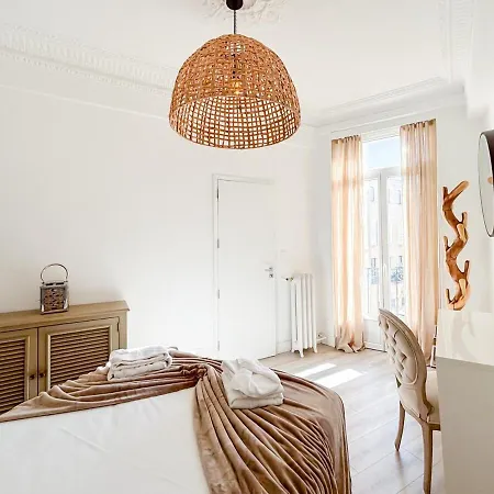 #12 Staywizus - 1bdr Joffre, 5min From Old Town Ac & Wifi Nice