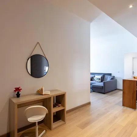 #37 Staywizus - 1bdr Bagatelle, Promenade, Sea Front - Balcony & Ac Apartment *