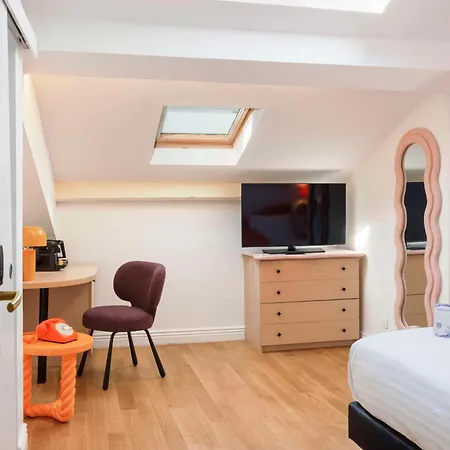 Western Lakmi Hotel 3*