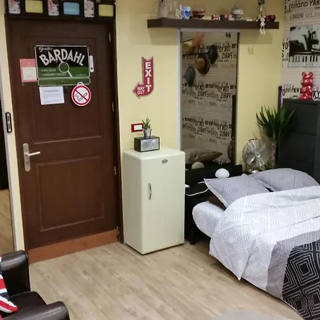 Apartment Bonaparte, Bienvenue Dans Le Quartier Du Port, Le Quartier De Avec Son Ambiance Estivale Qui Respire Les Vacances, Rafraichissement Garantie Pour Arrivee Toute En Douceur *