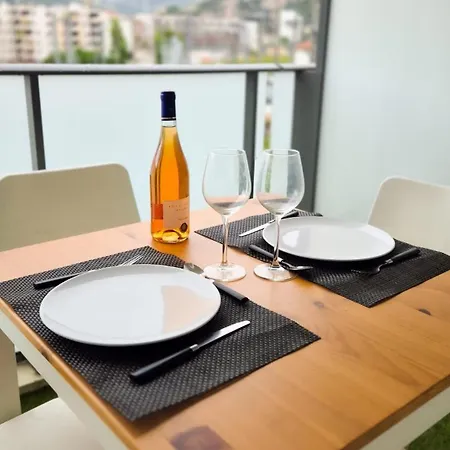 Avec Terrasse Apartment *