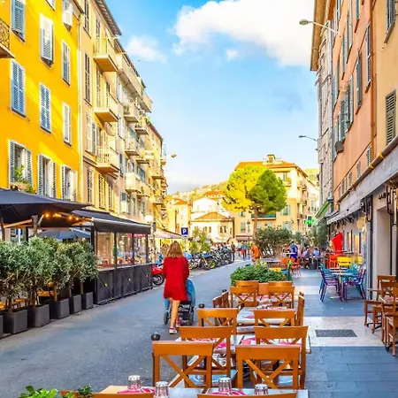 2-room Apartment, Bright Balcony Apartment Nice