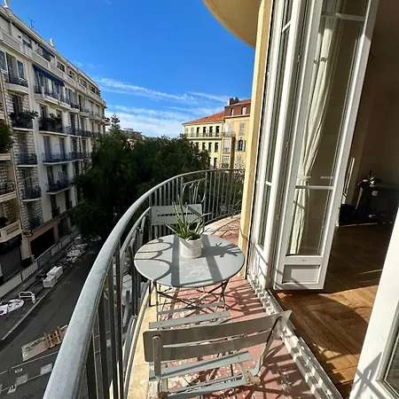 Apartment 56m With Balcony In Rotunda Near The Sea