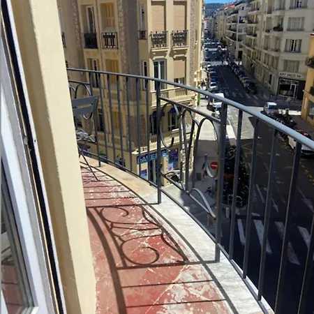 56m With Balcony In Rotunda Near The Sea Apartment *