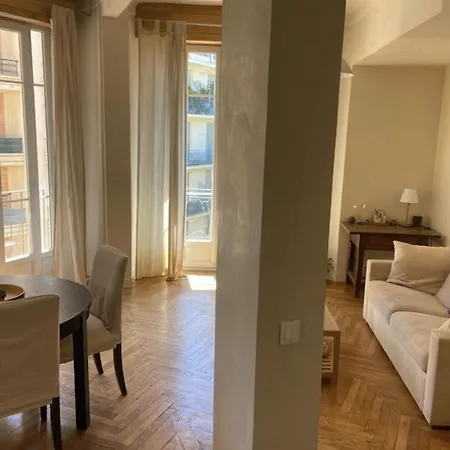 56m With Balcony In Rotunda Near The Sea Apartment Nice