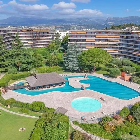 Grand Lumineux Avec Jardin Apartment