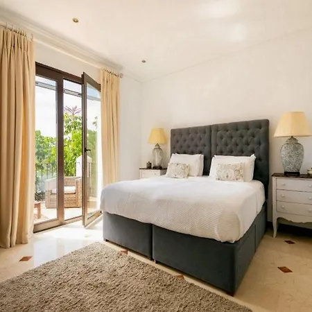 Nepara Apartment *