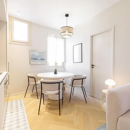 Wide Open Sky Terrace 1 Bdr Apartment Nice