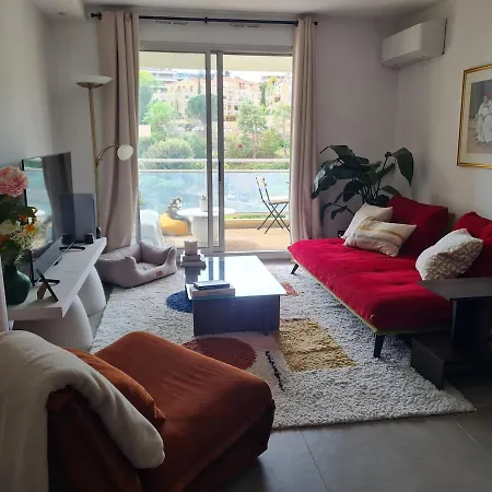 Apartment Sea View With Pool Nice