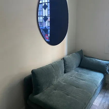 One-bedroom Near Promenade Des Apartment *