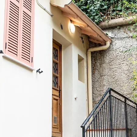Apartment Ecrin Au Calme, Terrasse & Parking, Nice