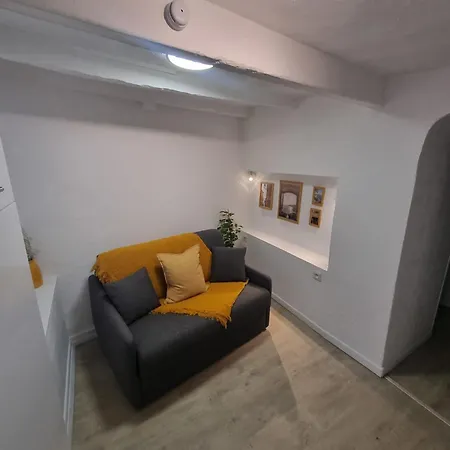 Ancienne Boulangerie Au Coeur Du Vieux-nice Apartment *