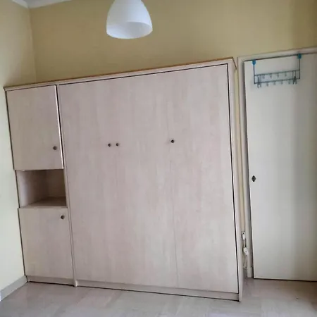 Studio Next To Sea Apartment *