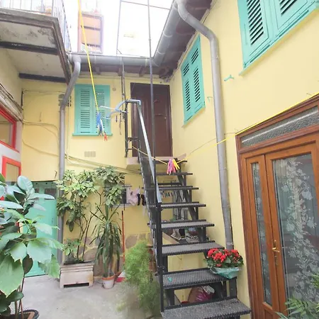 Riviera - Train Station Apartment