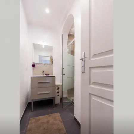 Route De Bellet Apartment