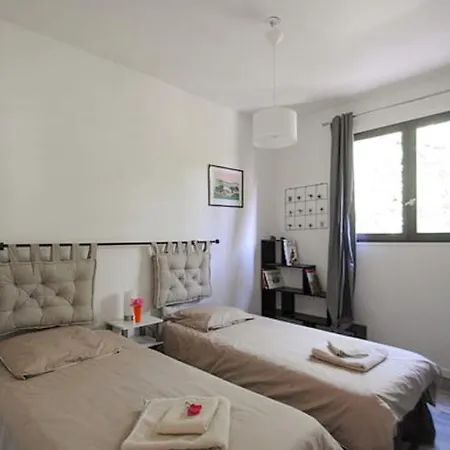 Route De Bellet Apartment