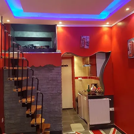 Luxe Buffa Apartment *