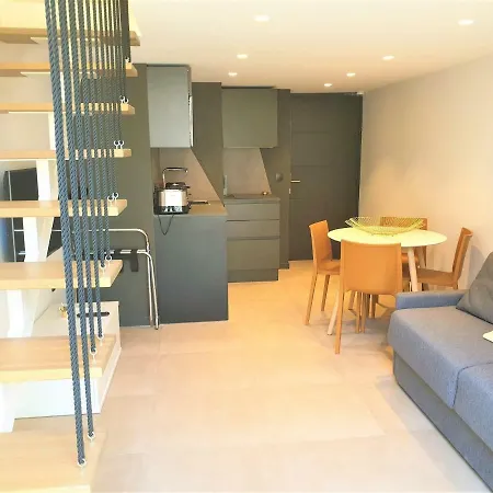 Apartment Duplex Centre 204 *