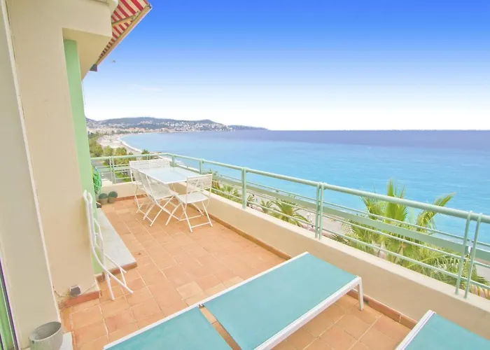 Top Floor Miramar Sea Front
