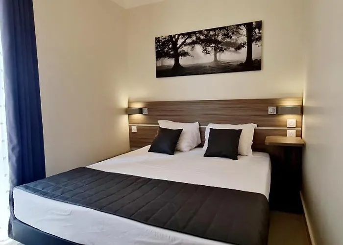 Esperance Hotel