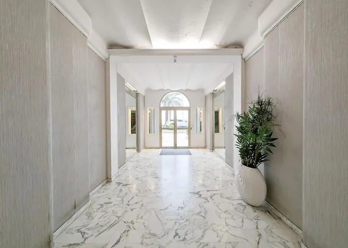 Promenade Des Anglais - Deux Pieces Renove, Proche Negresco