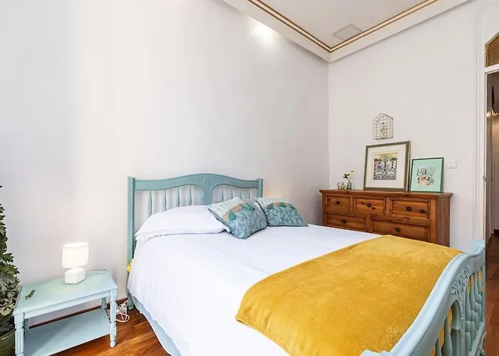 Risso - Comfortable 3 Bedrooms With Balcony