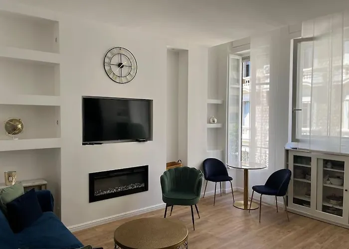 Charming 1 Bed Flat In Nice, 300M From Beach