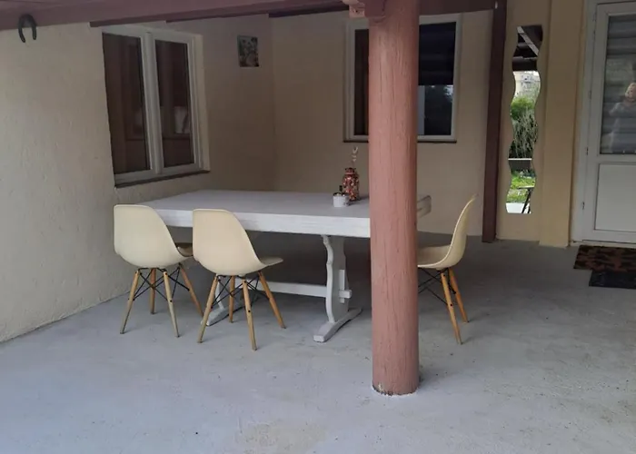 Maison Du Bonheur Calme Et Verdure