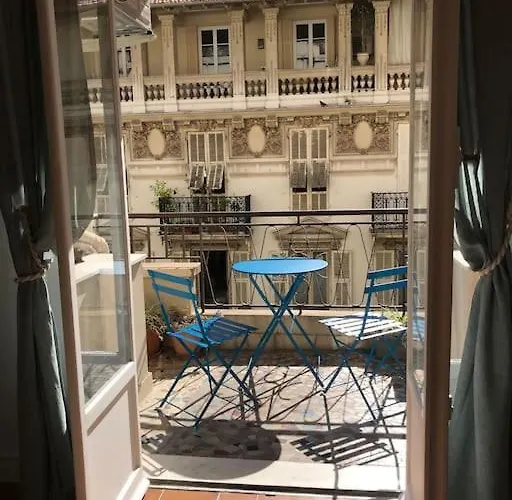2 Pieces Rue Dal Pozzo
