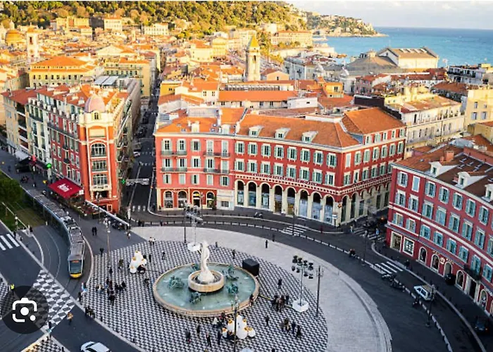 Appartement 4 Couchages Idealement Place Promenade Des Anglais / Cours Saleya