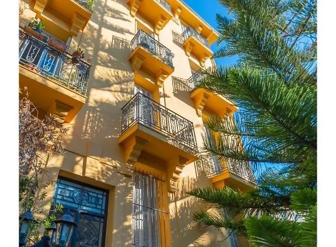 Petit Paradis