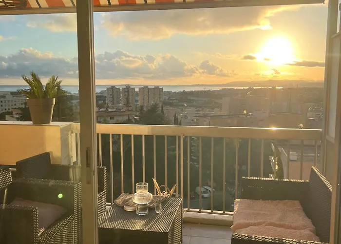 Calm Apartment With Sea View