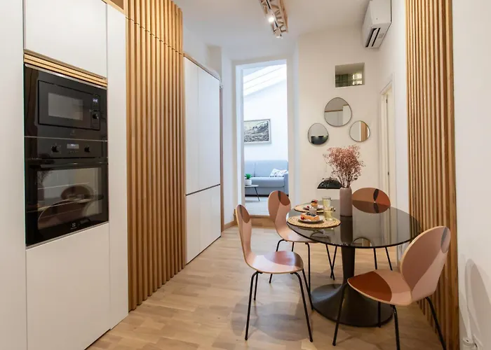 #51 1Bdr Massena,Central 5 Min To The Beach Ac
