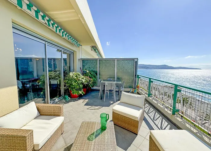 Breathtaking Rooftop Experience On Promenade