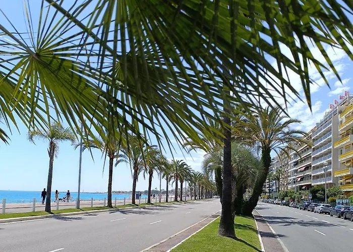 Promenade Residence Hoteliere