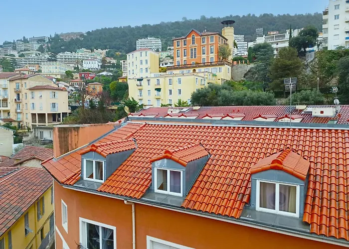 Charming T2 With Wifi Near City Center