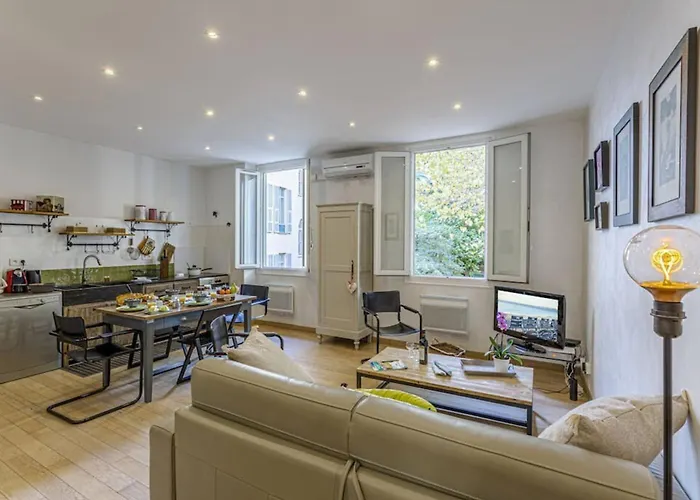 Gambetta - Charming 2 Bedroom - Near Promenade