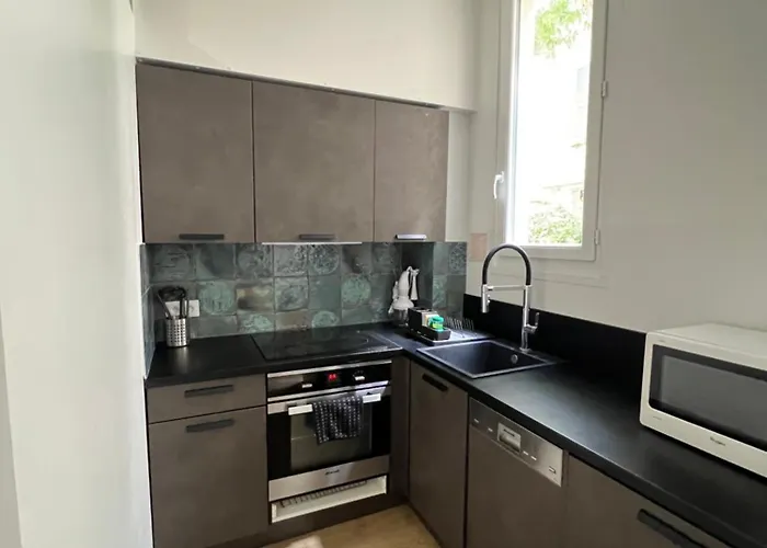 Stylish And Cozy Apartment In Central Nice