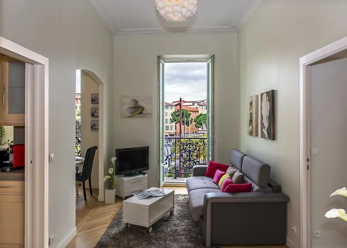Aston - Appartement Centre Ville Massena