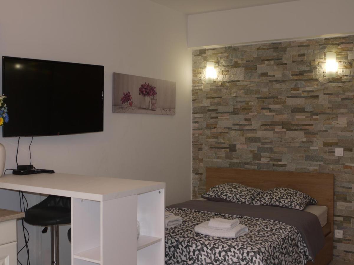 - A Modern Flat In