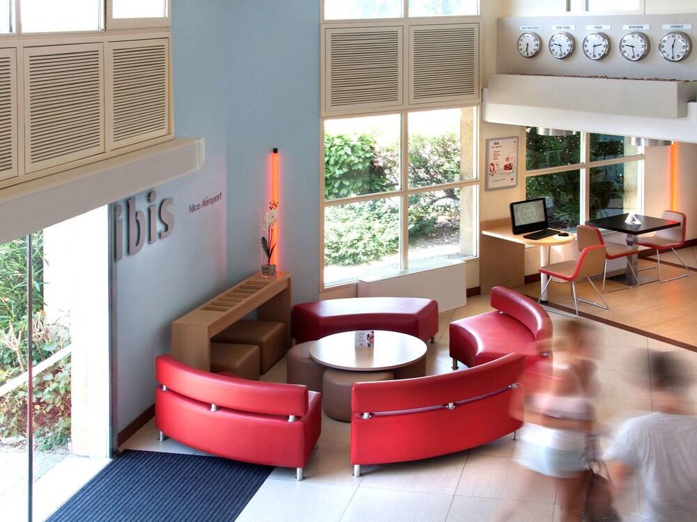 Hotel Ibis Aeroport Promenade Des 3*