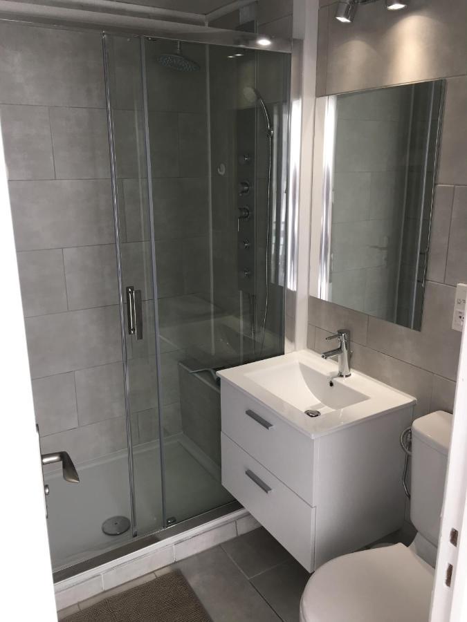 Aparthotel Studio Carre D'or Situe A 50 M De La Plage *