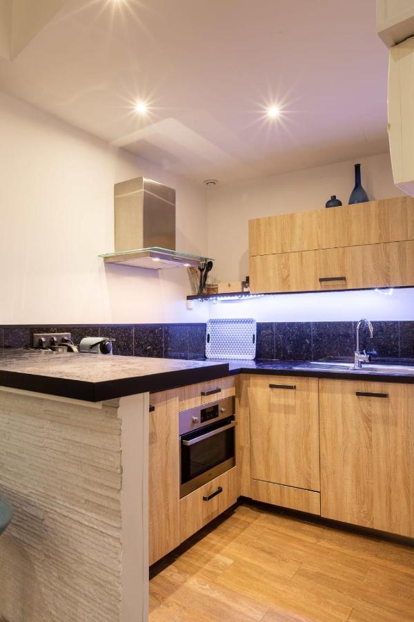 Coulee Verte 2 Bedrooms In The Old Town At 5 Min From The Sea Nice
