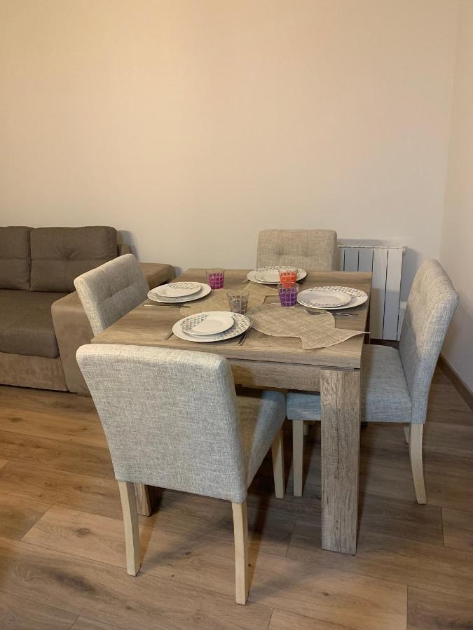 Superbe 2 Pieces A 50 M De La Promenade Des Apartment