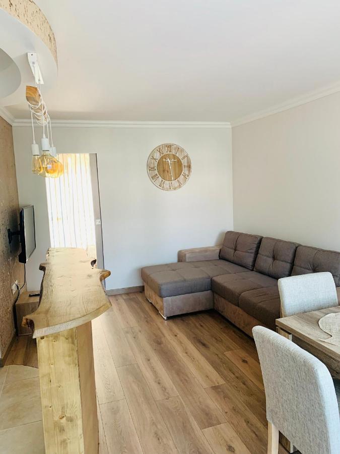 Superbe 2 Pieces A 50 M De La Promenade Des Apartment