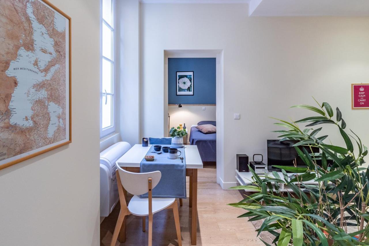 Apartment 06e - Le Cool & Cosy-t2 Climatise Au Coeur Du Vieux *