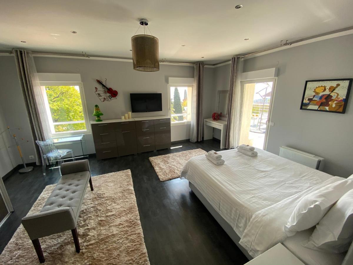 Diamond 5 Star - * Nice